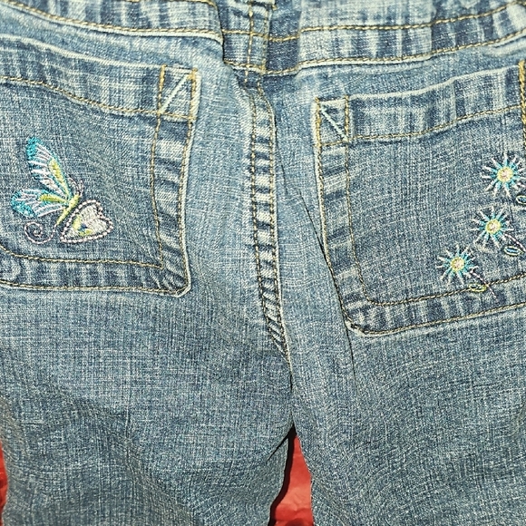 Faded Glory Blue Butterfly Detail Denim Capri Jeans Size 6 - Picture 7 of 8